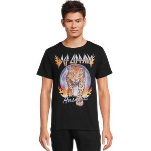 Def Leppard Animal Graphic Band Tee NWT!